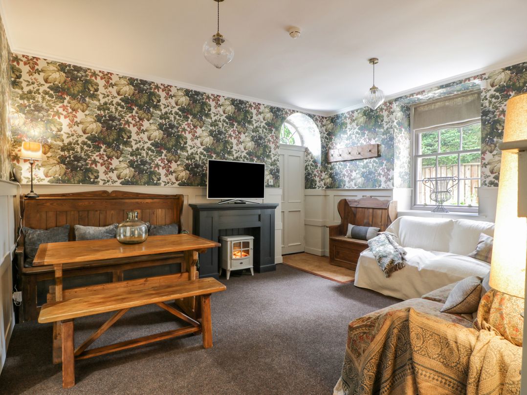 Trefoil Cottage