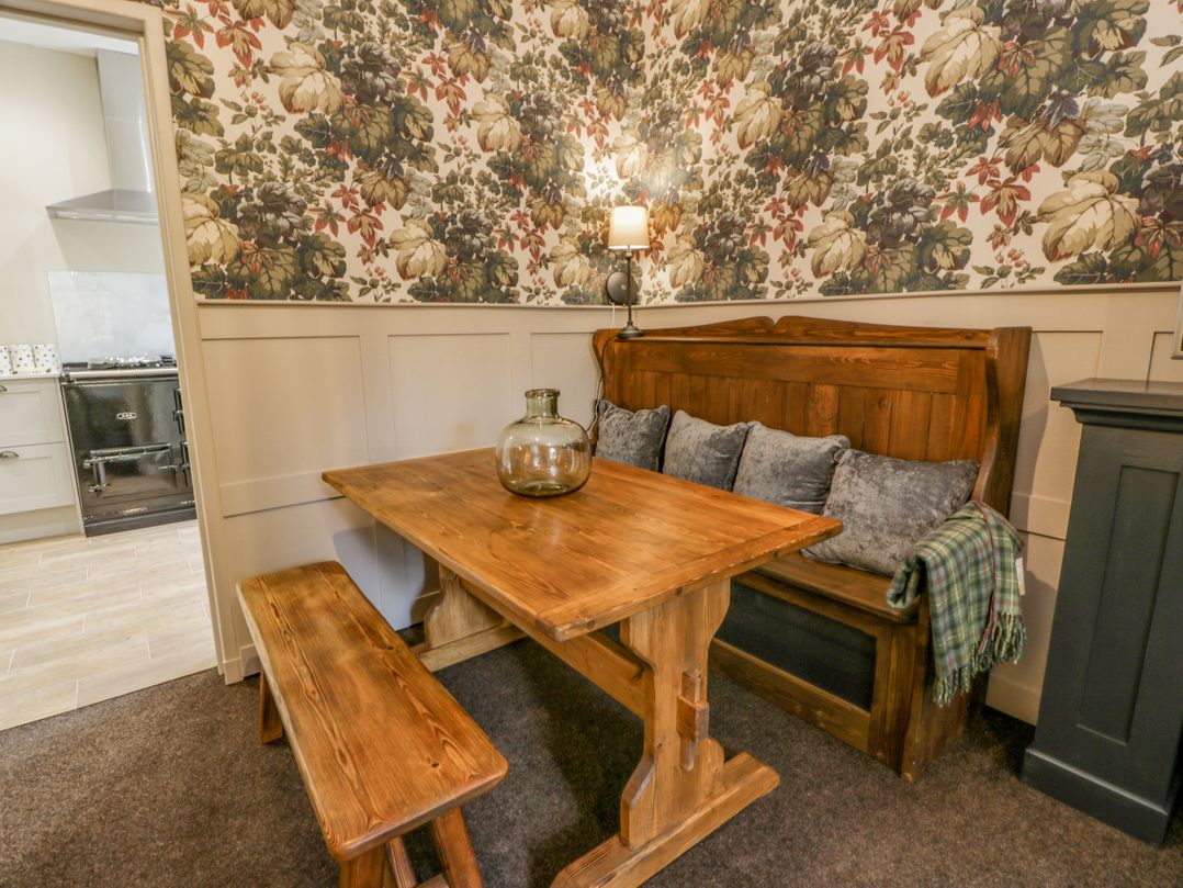 Trefoil Cottage