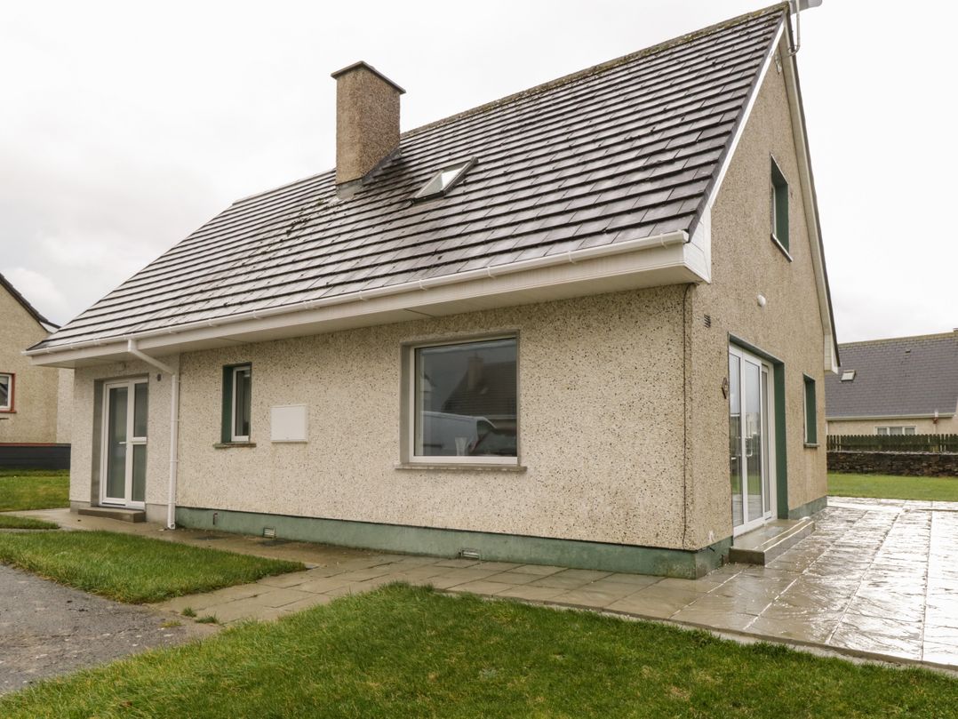 38 Carrowhubbock Holiday Village