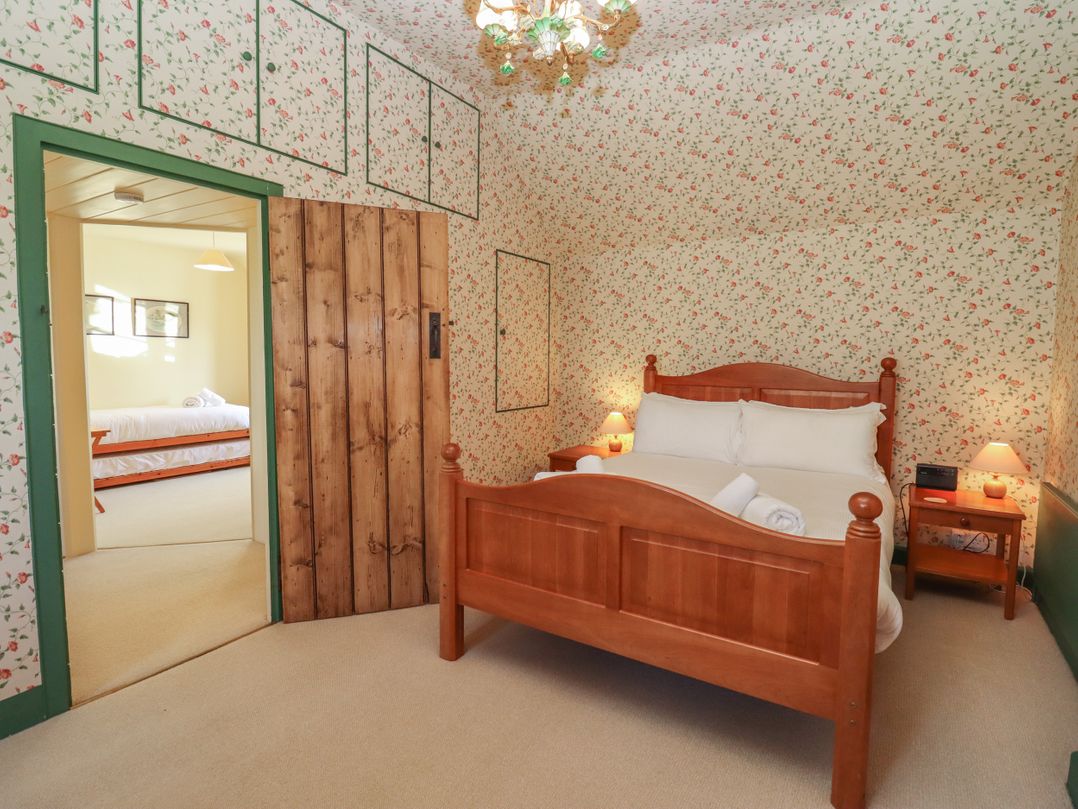 Quaker Cottage
