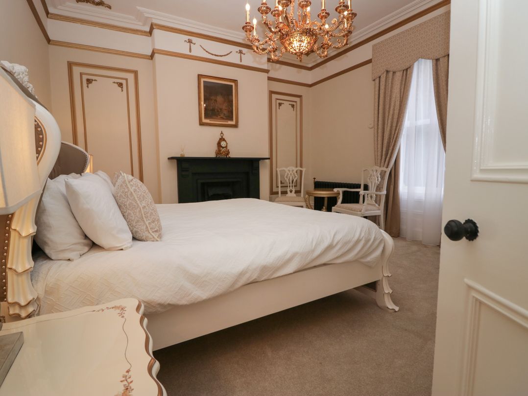Beechgrove Manor