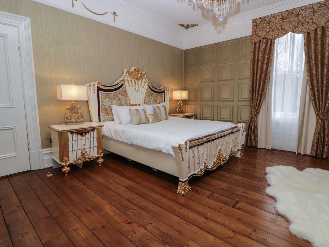 Beechgrove Manor