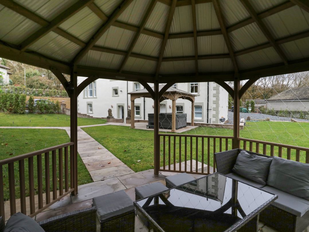 Beechgrove Manor