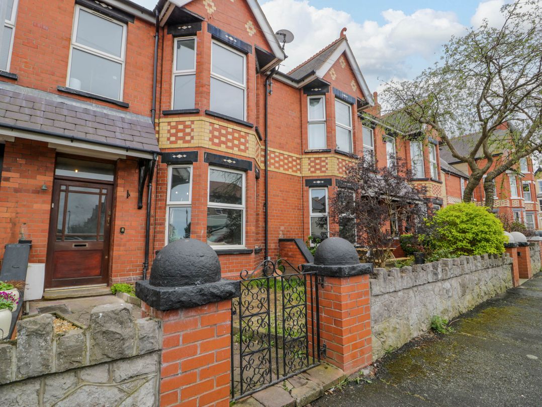 6 Canning Road