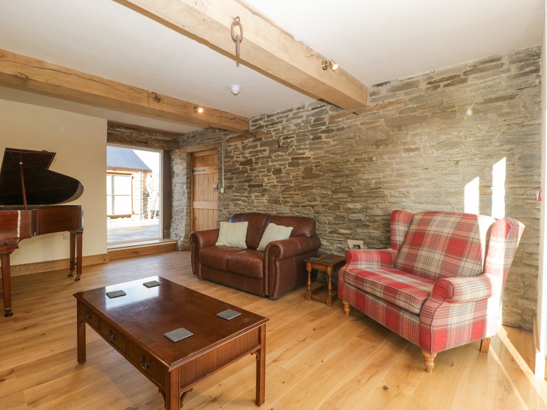 Evenjobb Court Farmhouse