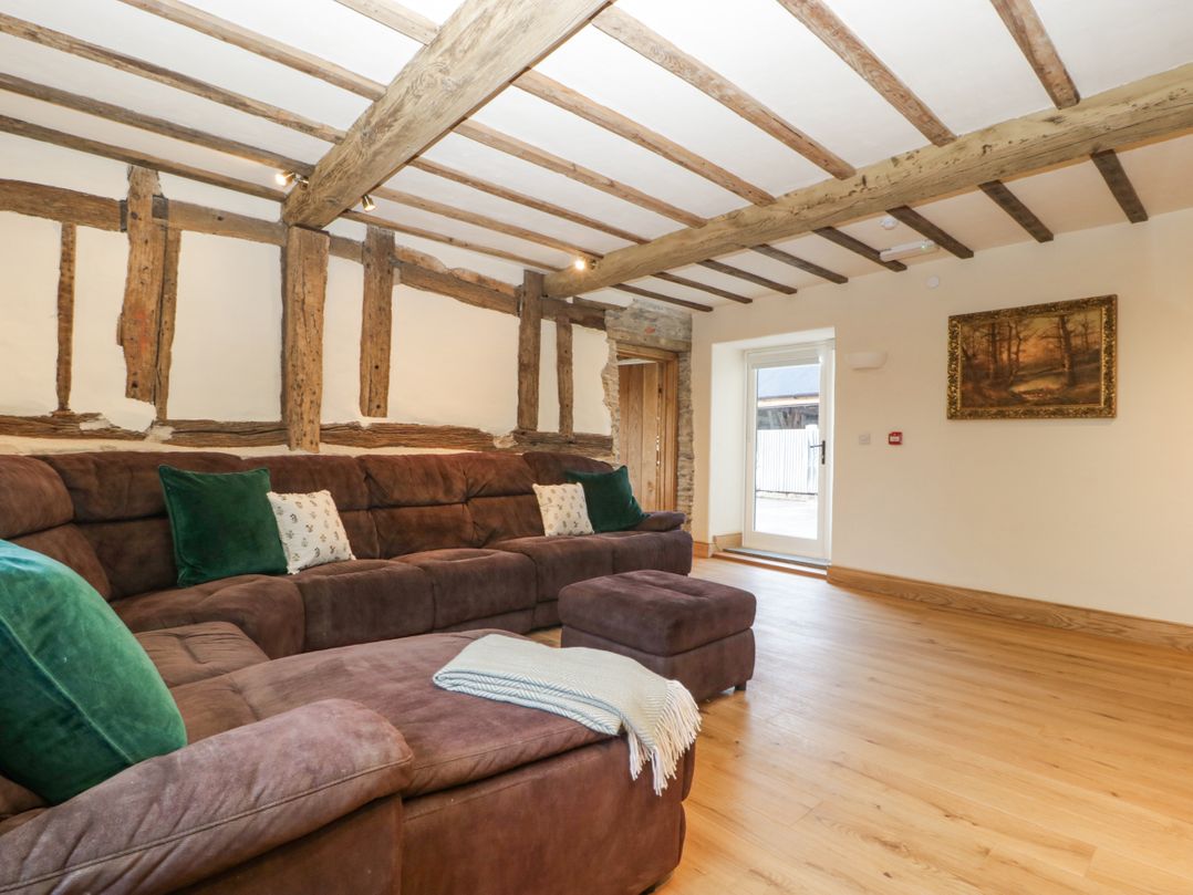Evenjobb Court Farmhouse