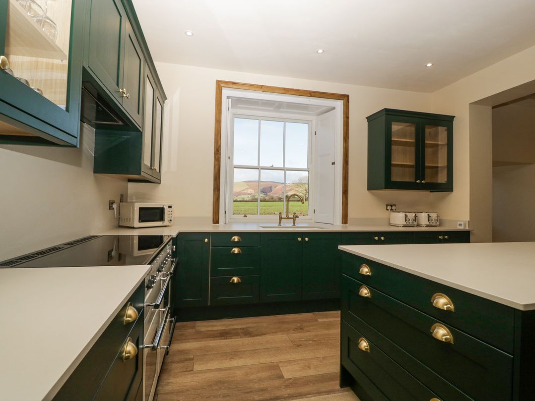 Evenjobb Court Farmhouse