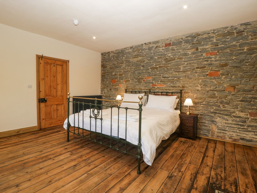 Evenjobb Court Farmhouse