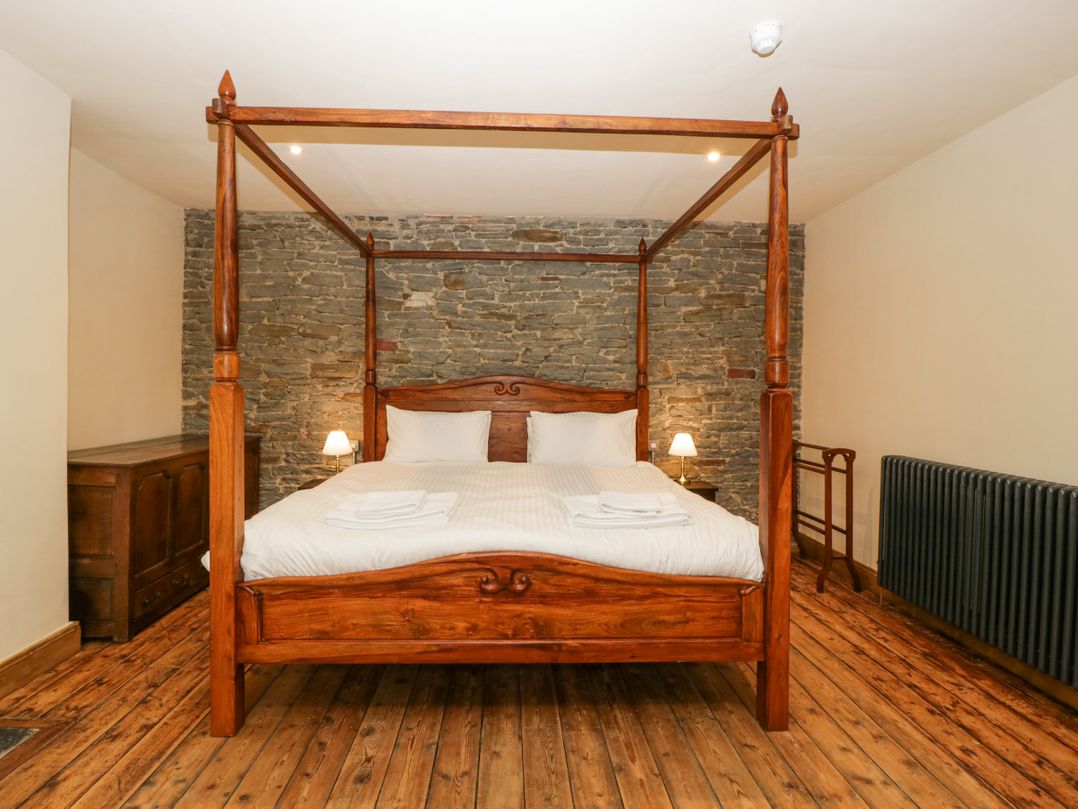 Evenjobb Court Farmhouse
