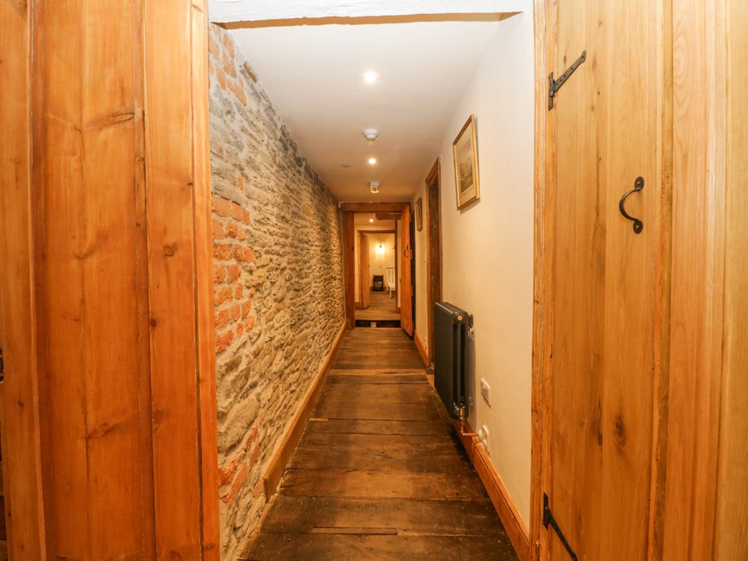Evenjobb Court Farmhouse
