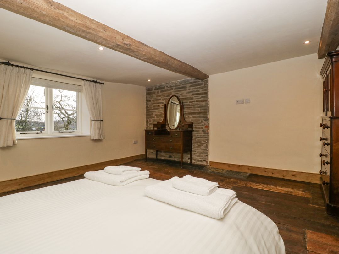 Evenjobb Court Farmhouse