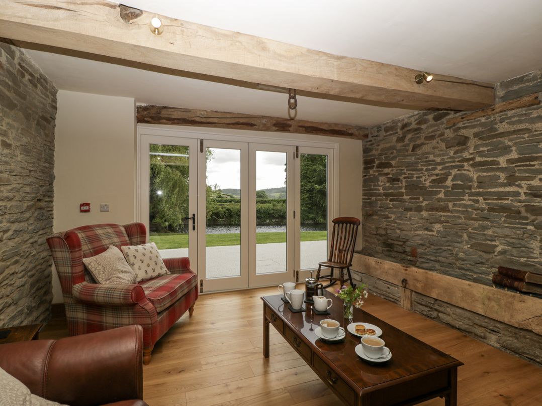 Evenjobb Court Farmhouse