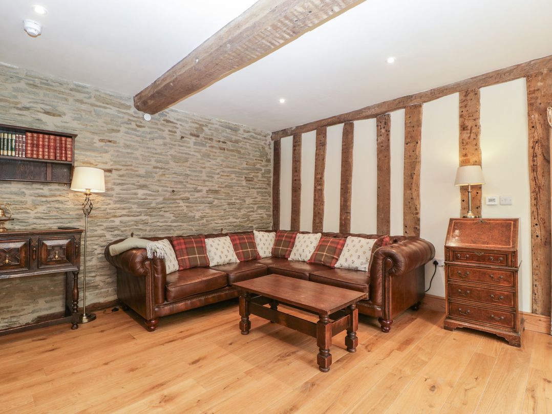 Evenjobb Court Farmhouse
