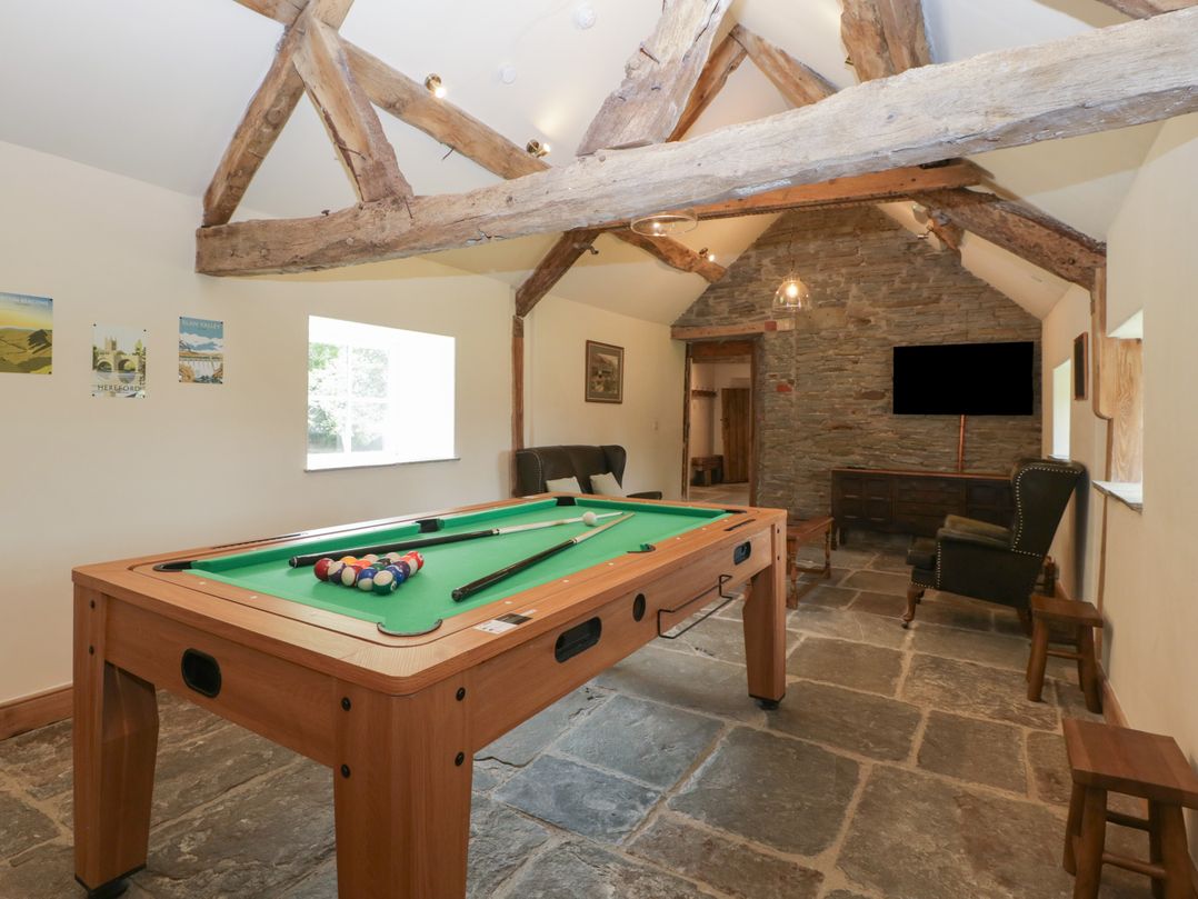 Evenjobb Court Farmhouse