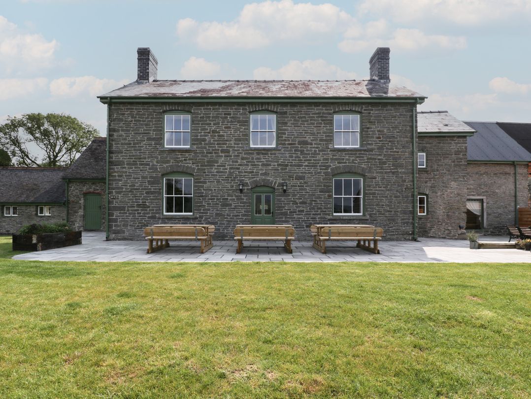 Evenjobb Court Farmhouse