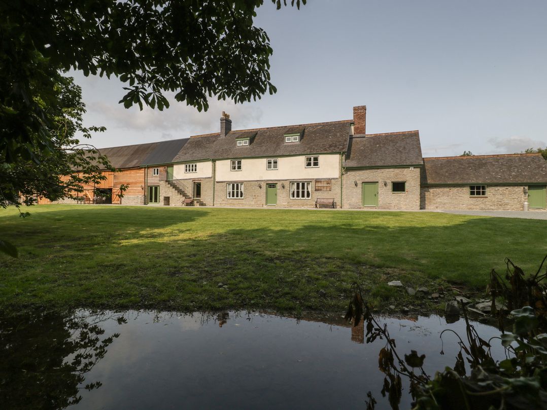 Evenjobb Court Farmhouse
