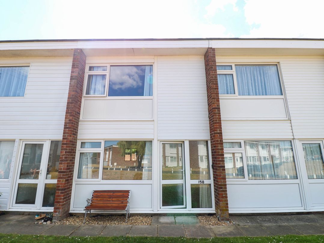 158 Beach Road Chalet Park