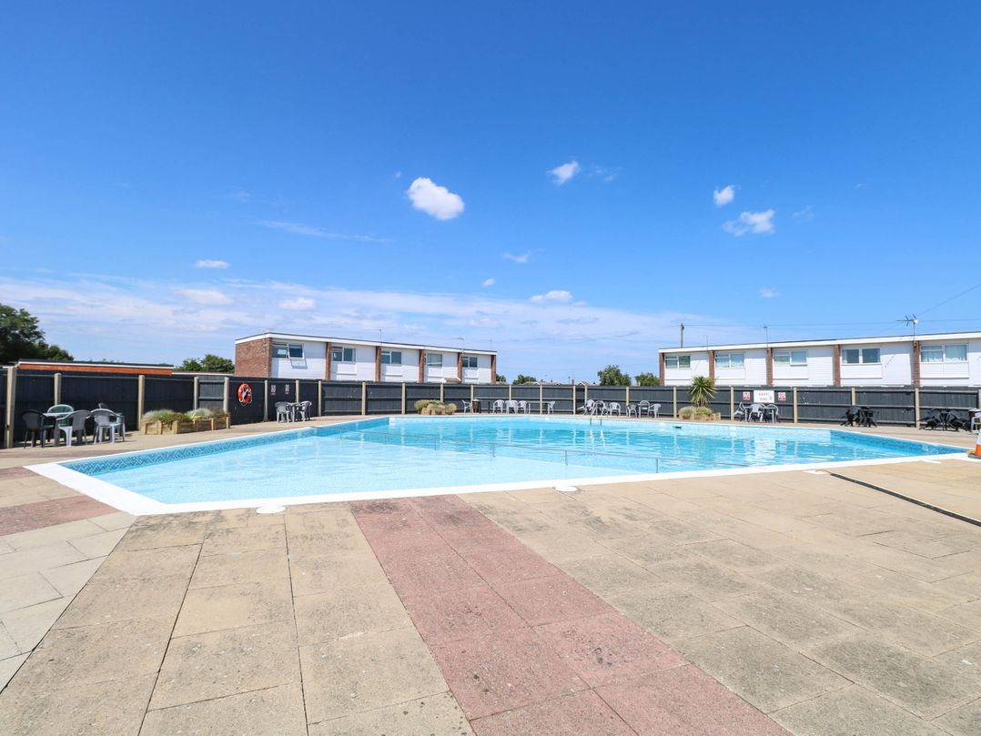 158 Beach Road Chalet Park