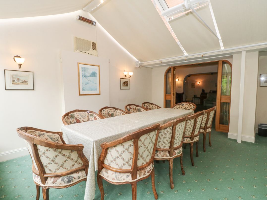 Rosehill Manor