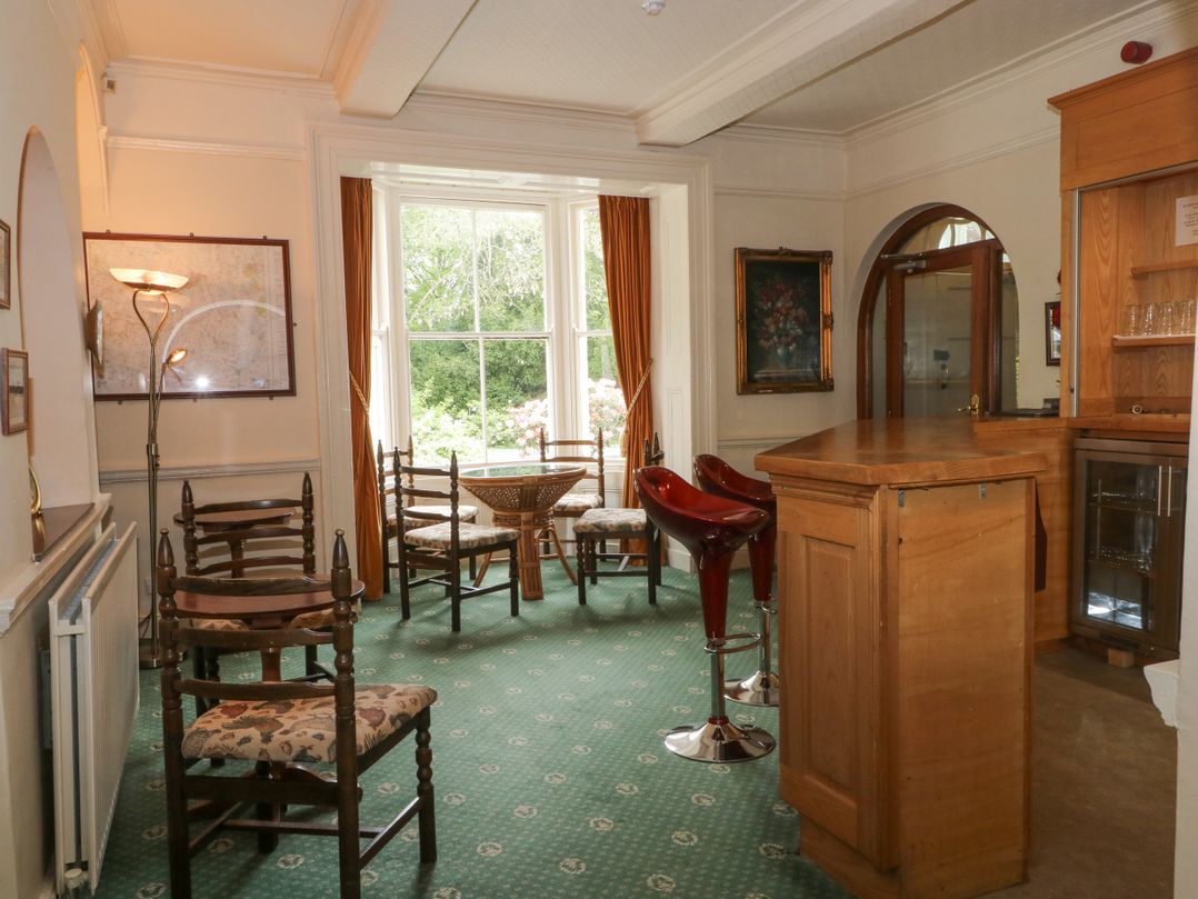 Rosehill Manor