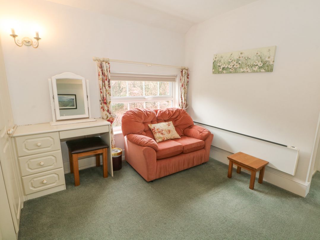 Rosehill Manor