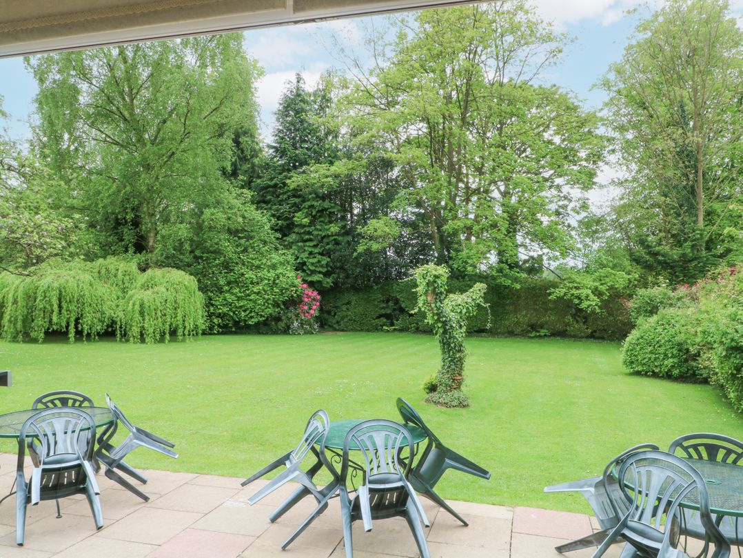 Rosehill Manor