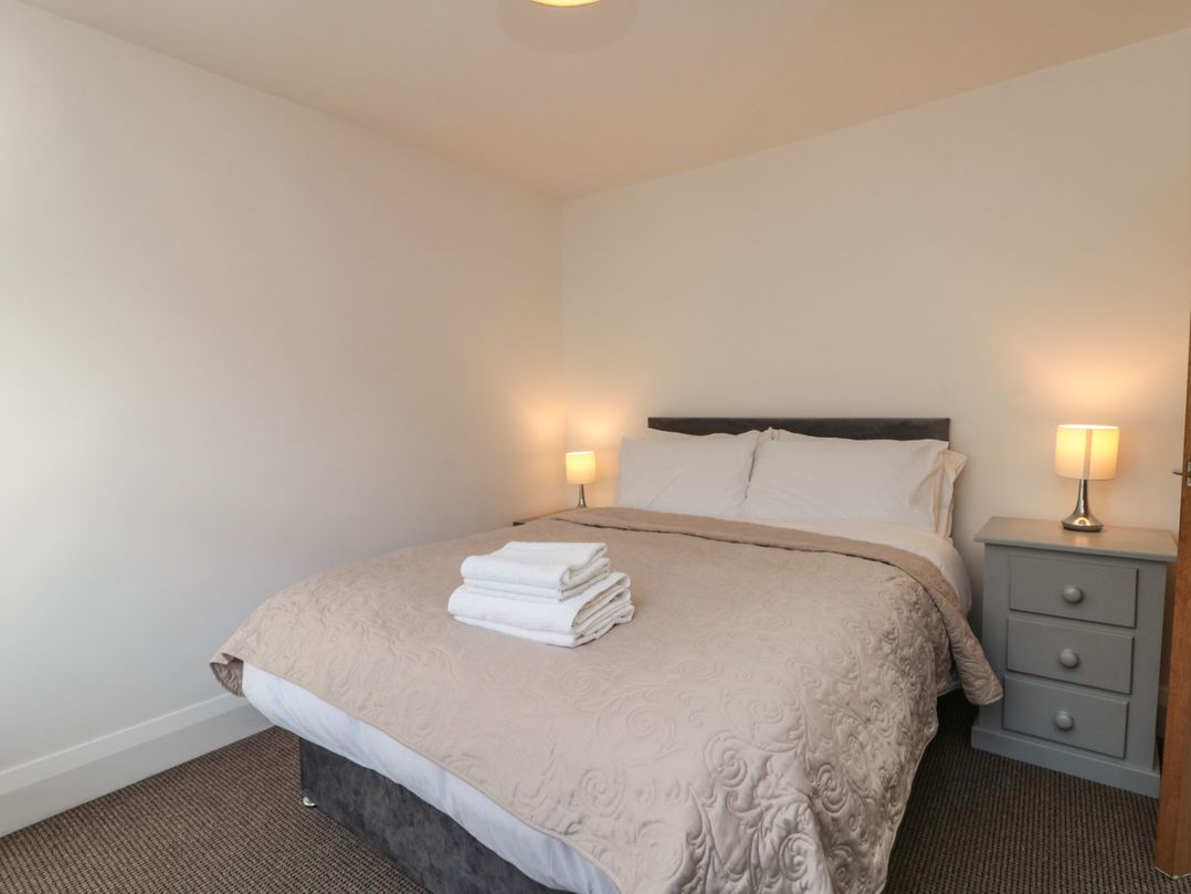 Flat 8
