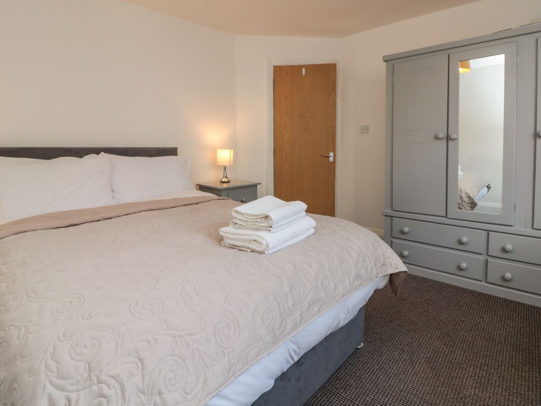 Flat 8
