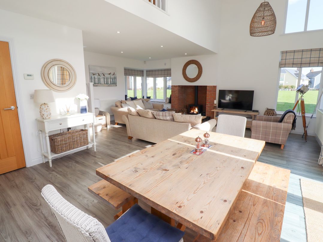 The Beach House (Beadnell)