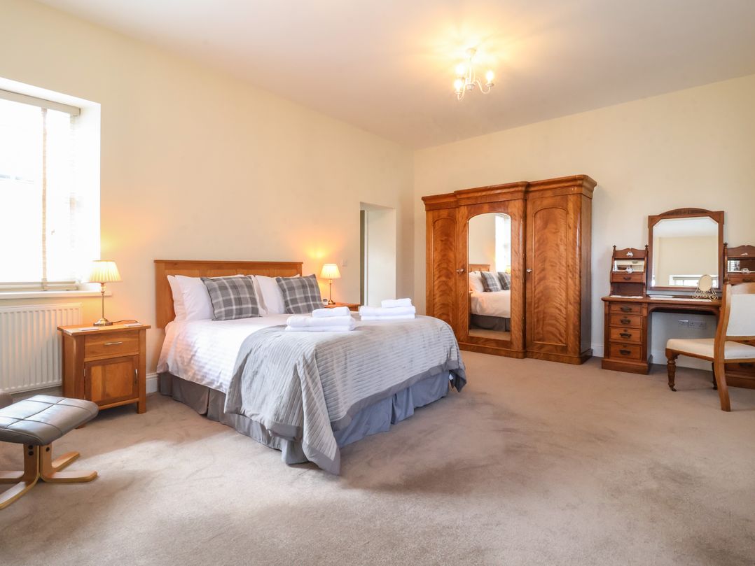 Henstead Hall East