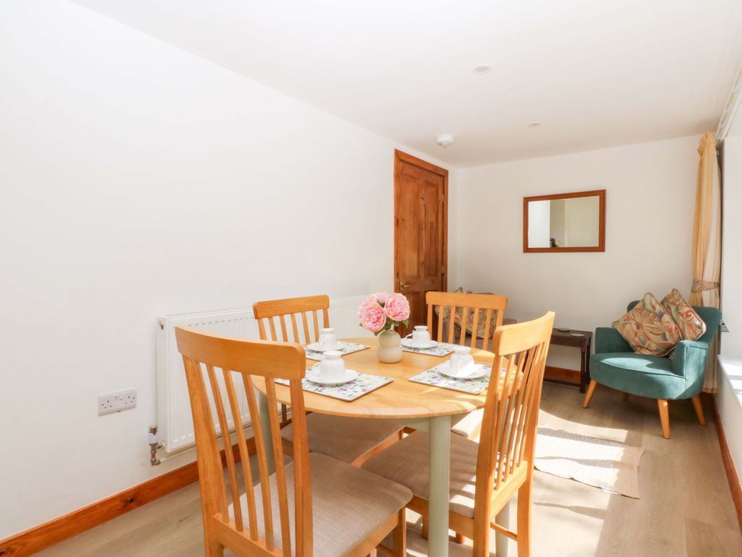 Cromlech Cottage at Cromlech Manor Farm