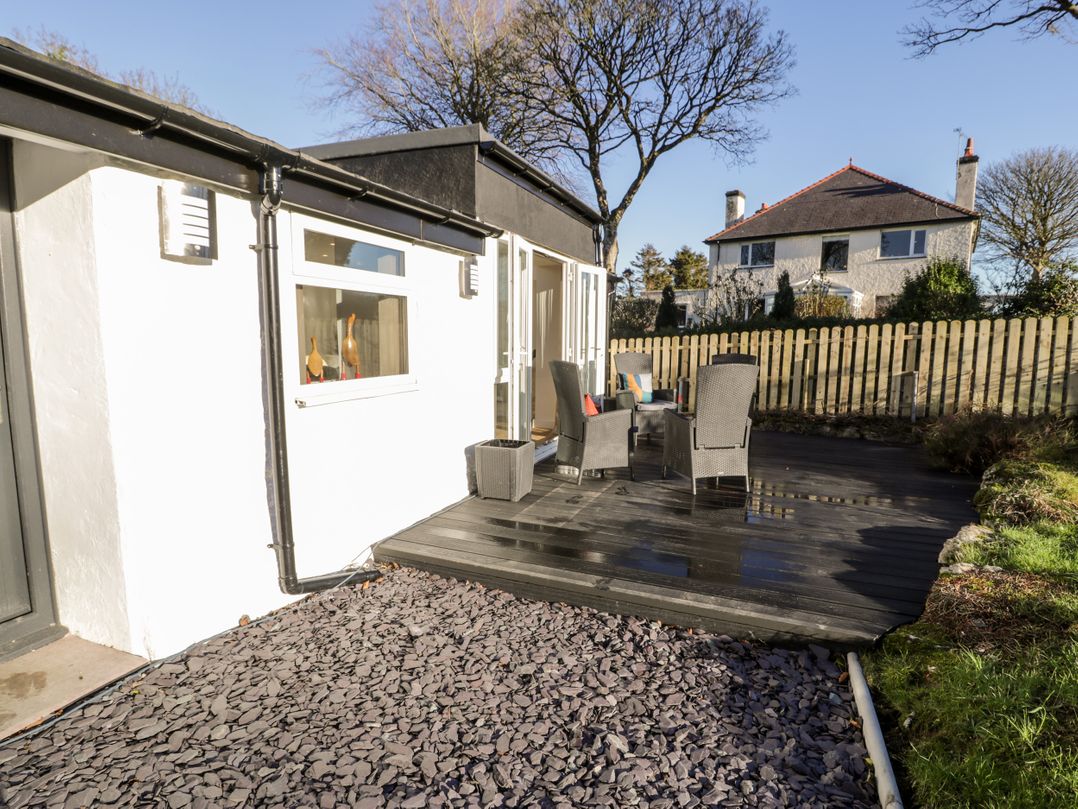 The Cottage at Cromlech Manor Farm