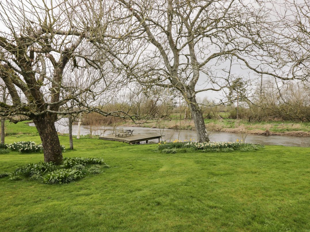 Avon Turn View