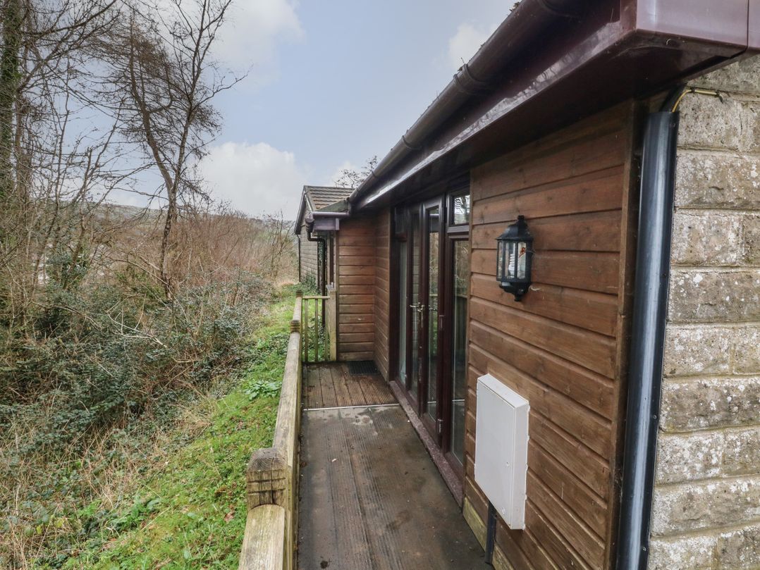 Chalet Log Cabin C8