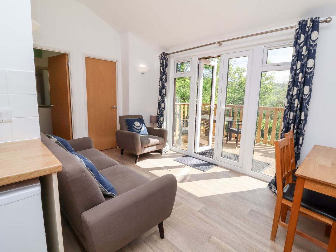 9 Manleigh Park