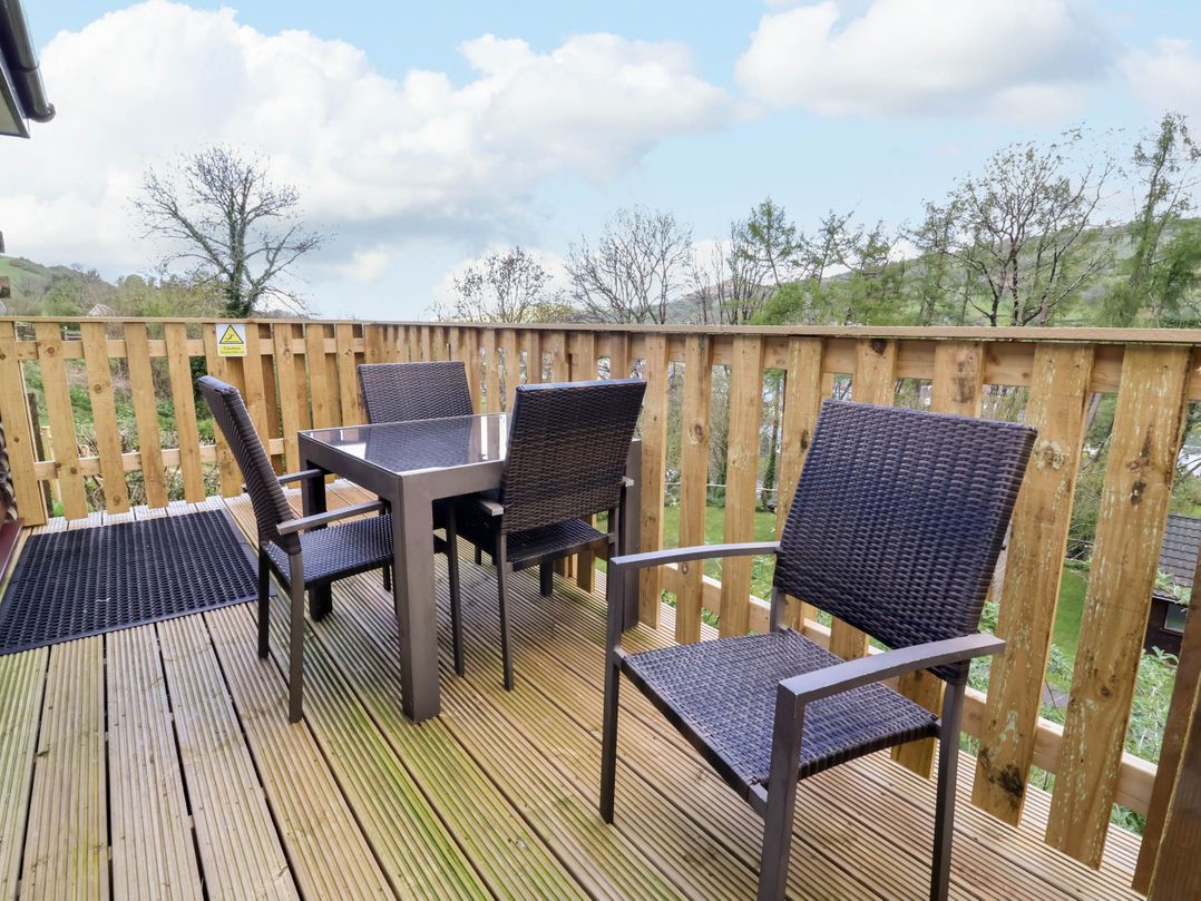 3 Manleigh Park