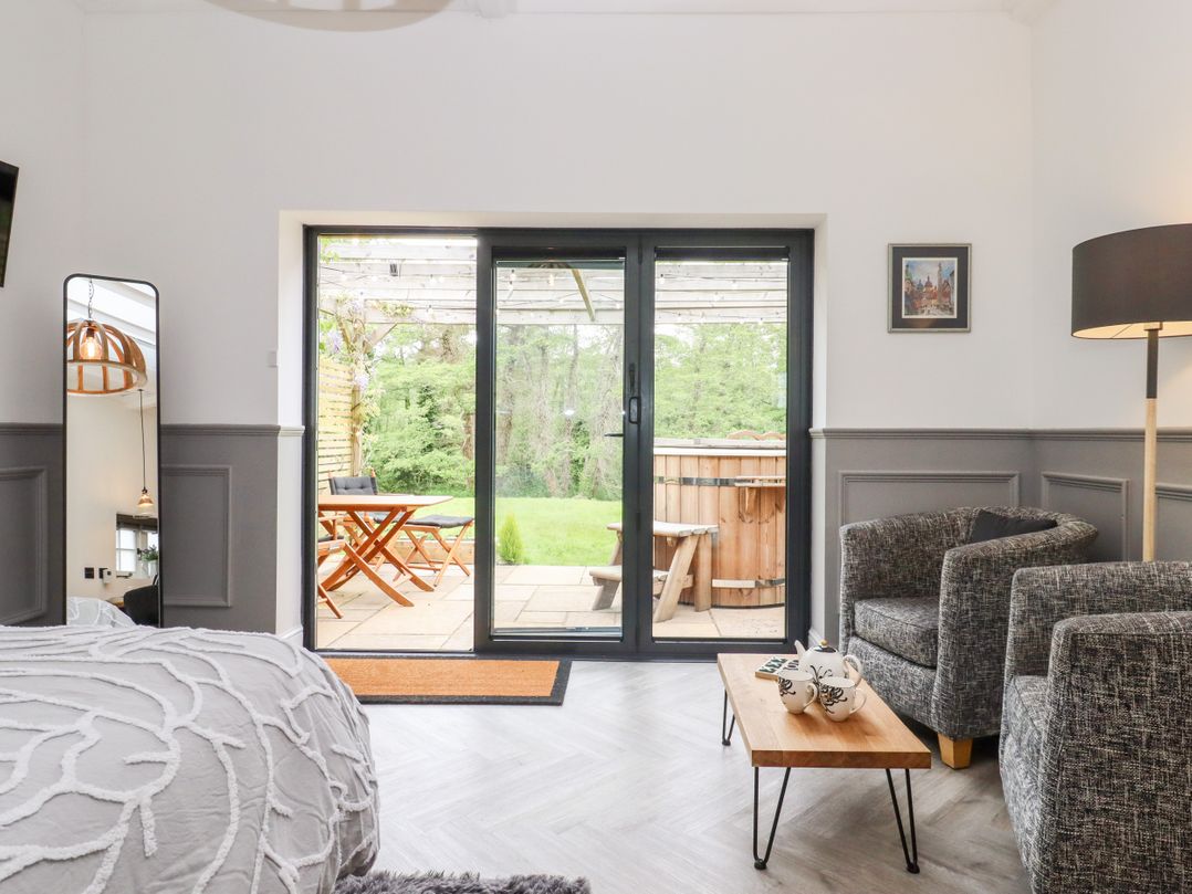 The Snug at Pickelden Farmhouse