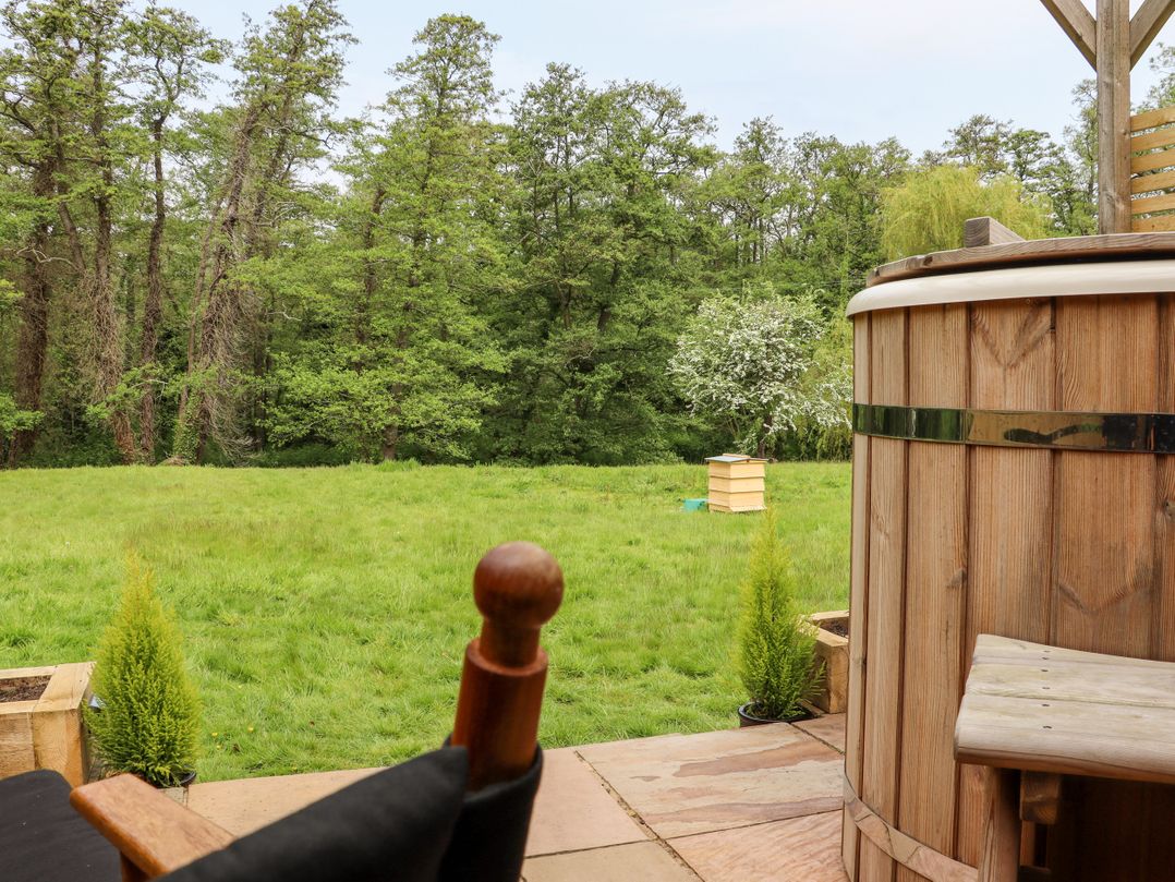 The Snug at Pickelden Farmhouse