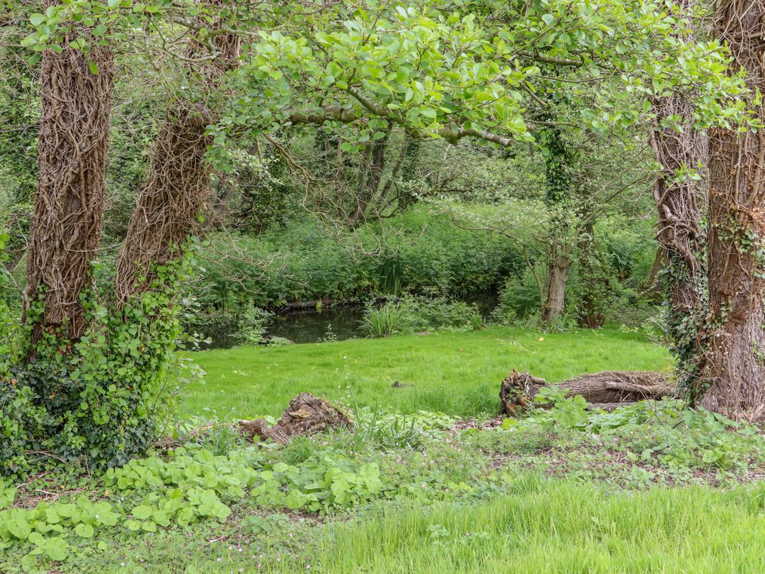 The Snug at Pickelden Farmhouse