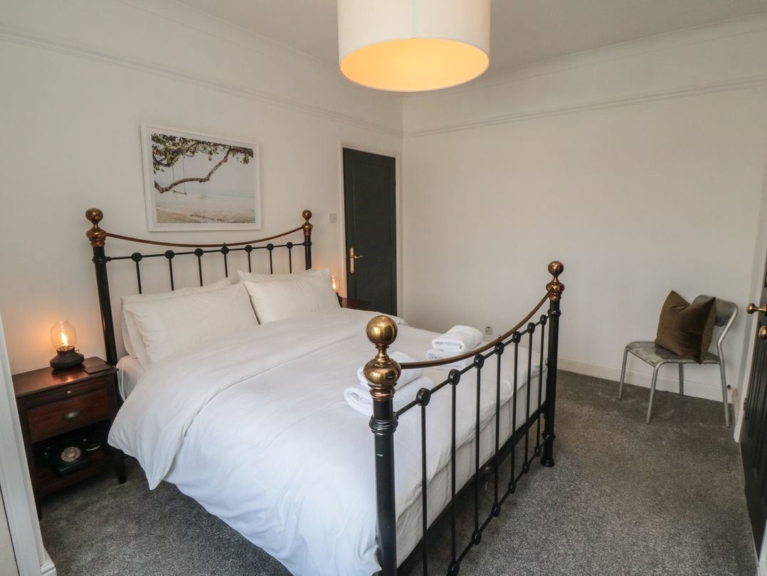 Top-Notch Flat