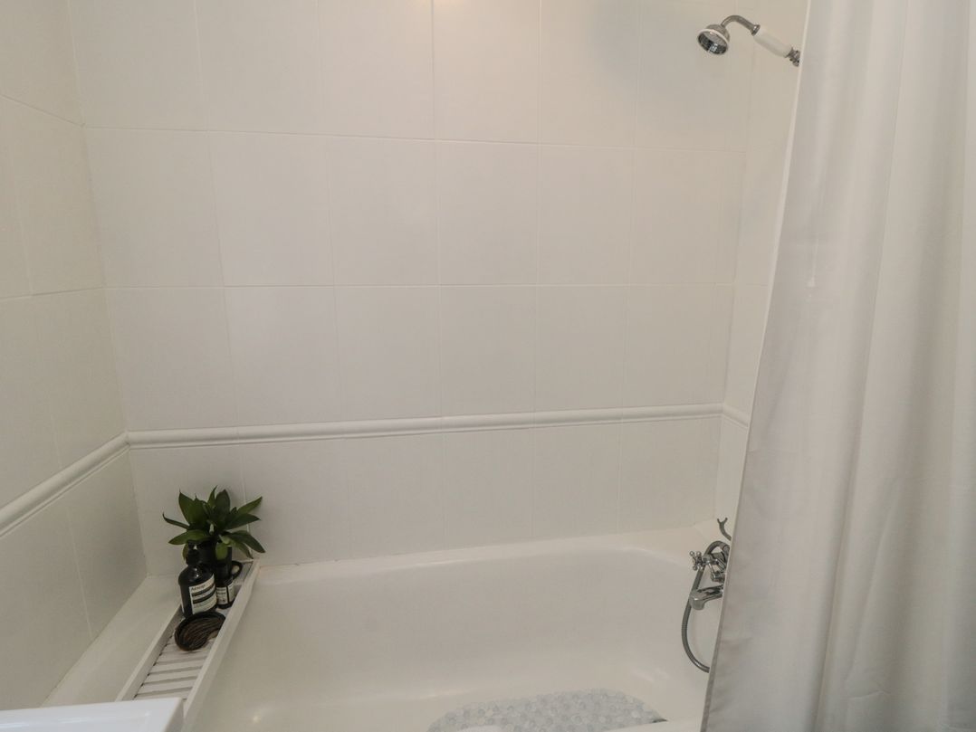 Top-Notch Flat