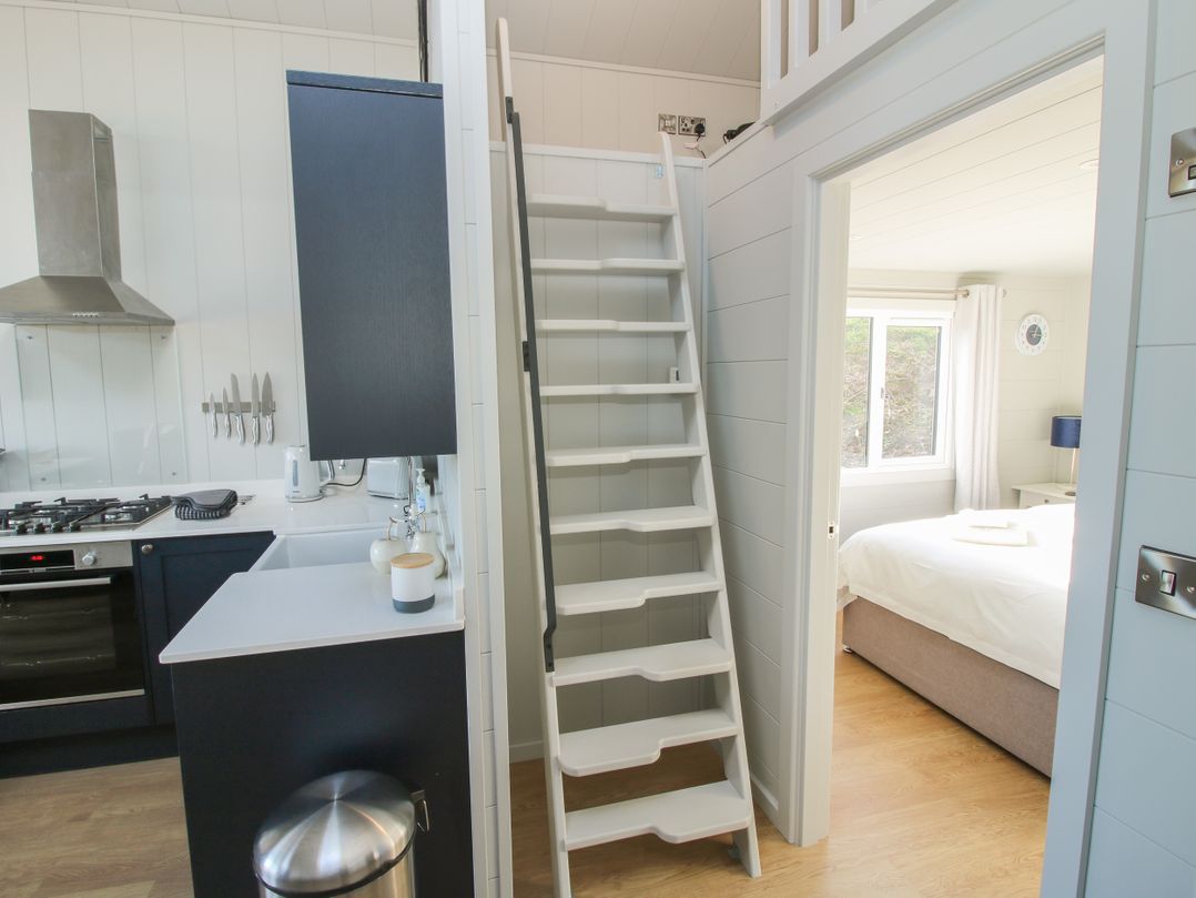 Little Shelve Barn