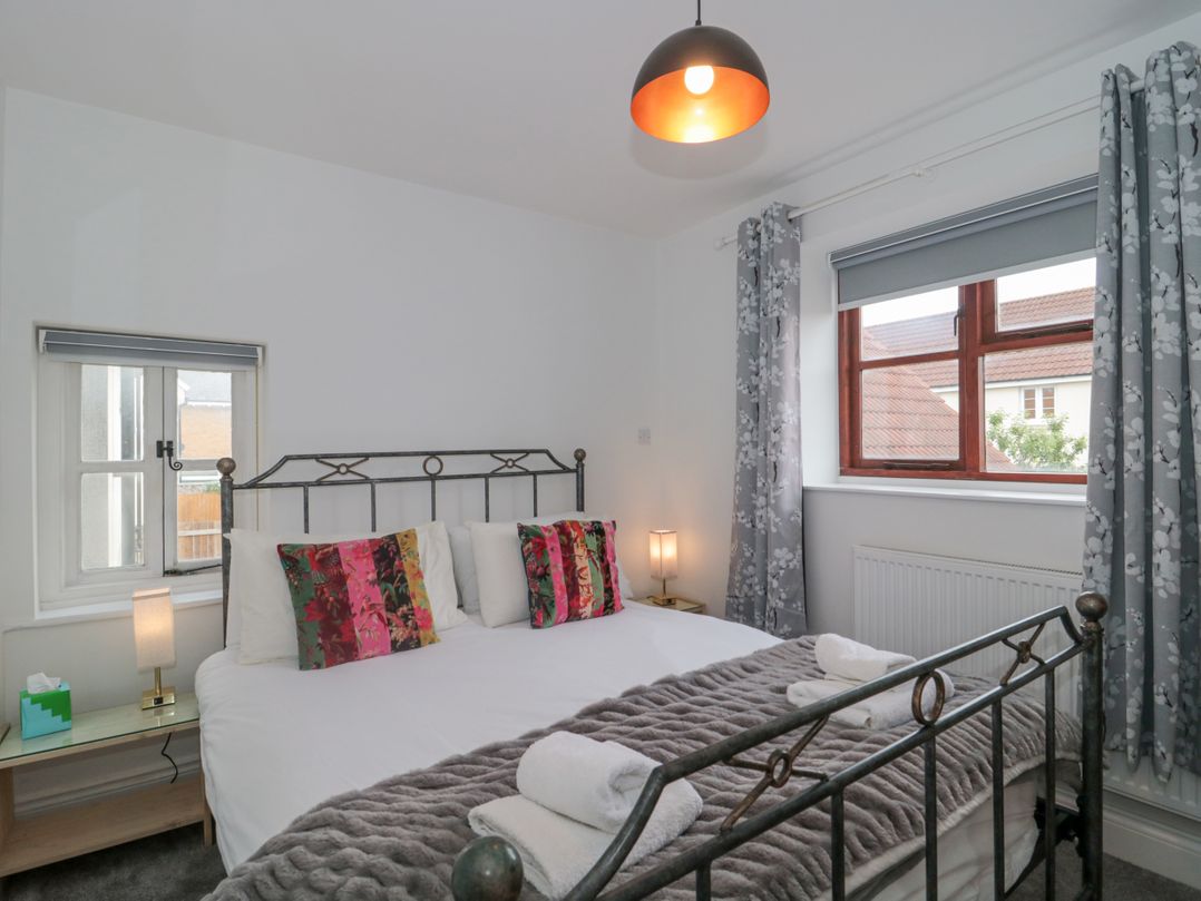 Holly Lodge