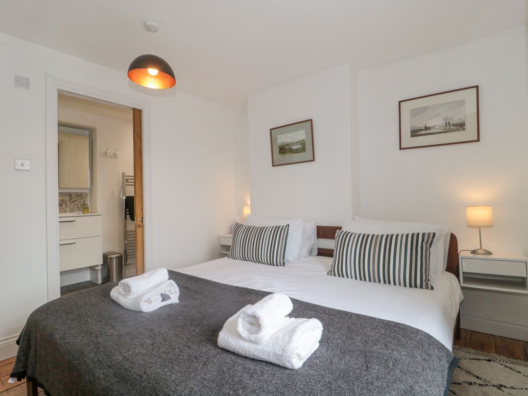 Holly Lodge