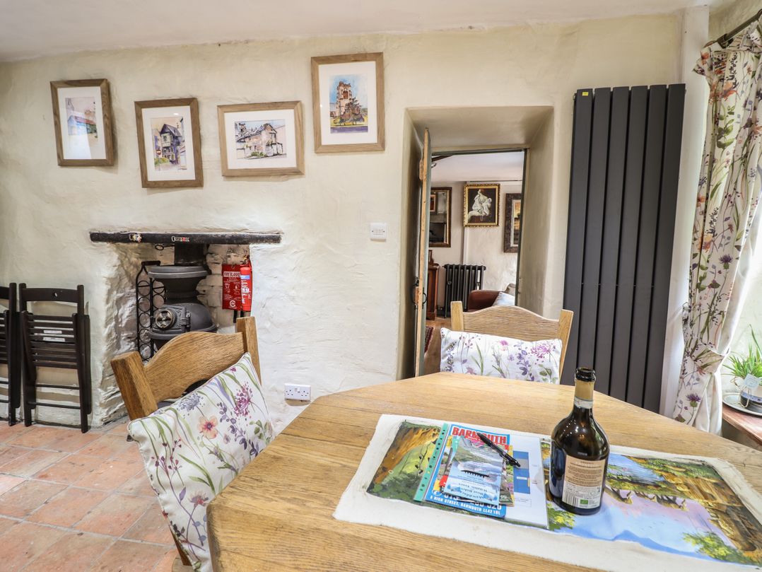 Tyn Y Coed Cottage