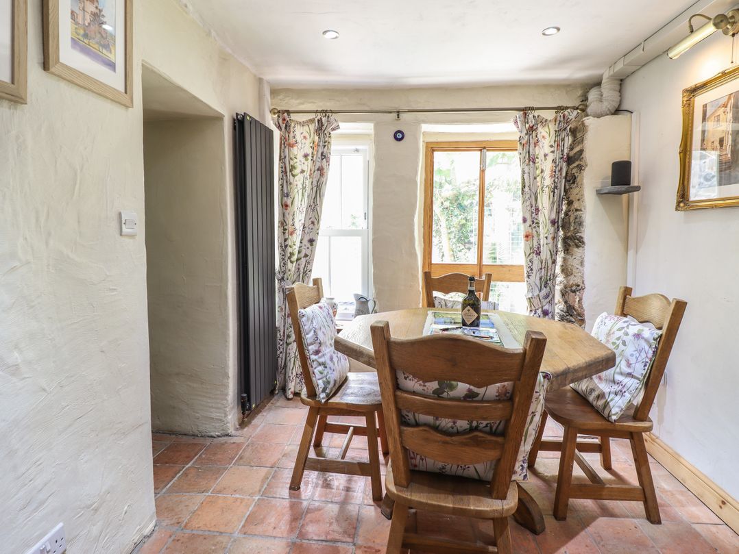 Tyn Y Coed Cottage