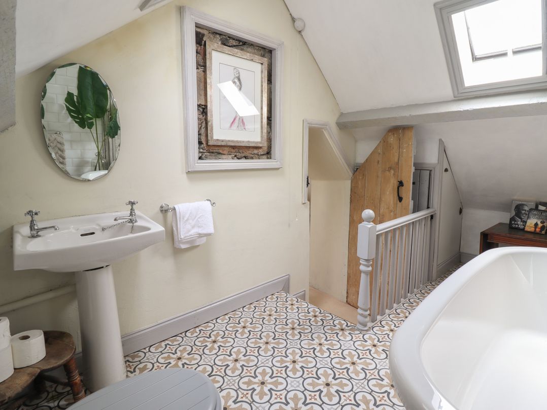 Tyn Y Coed Cottage
