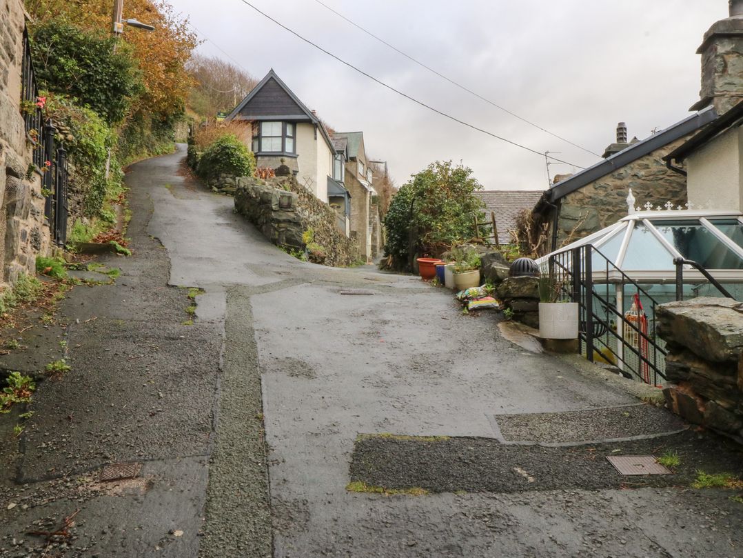 Ty'n-Y-Ffynnon Cottage