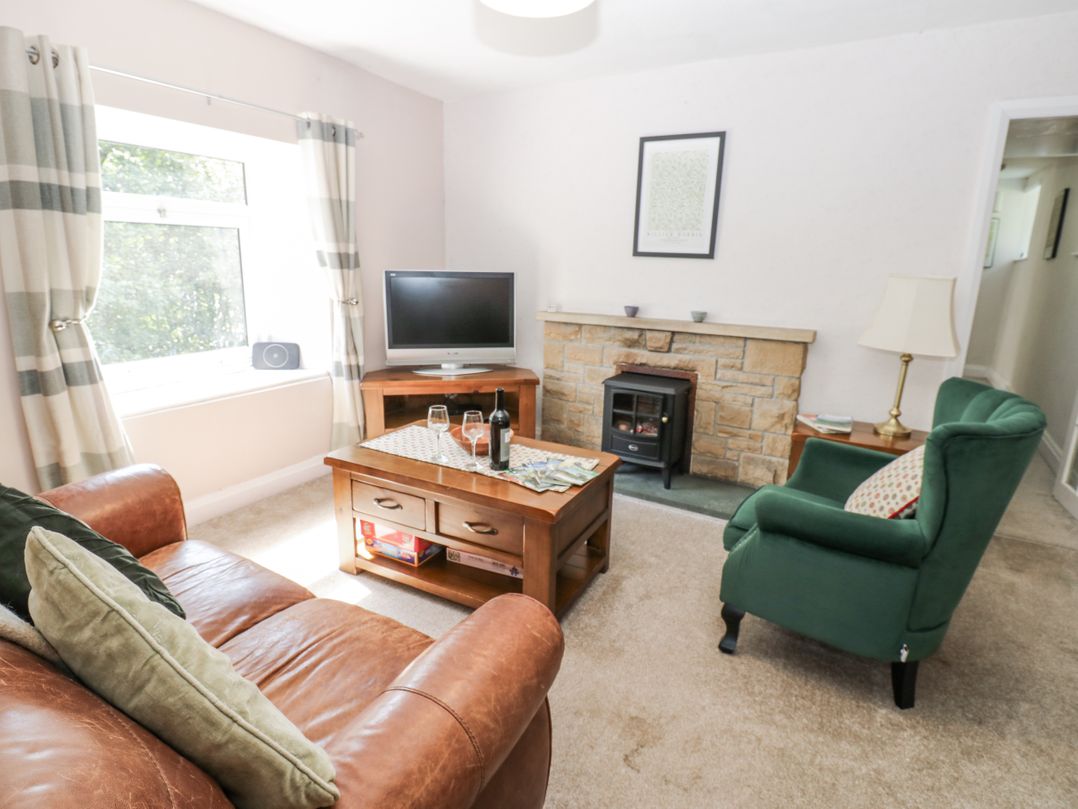 Joyces Cottage, 2 Brown Hill
