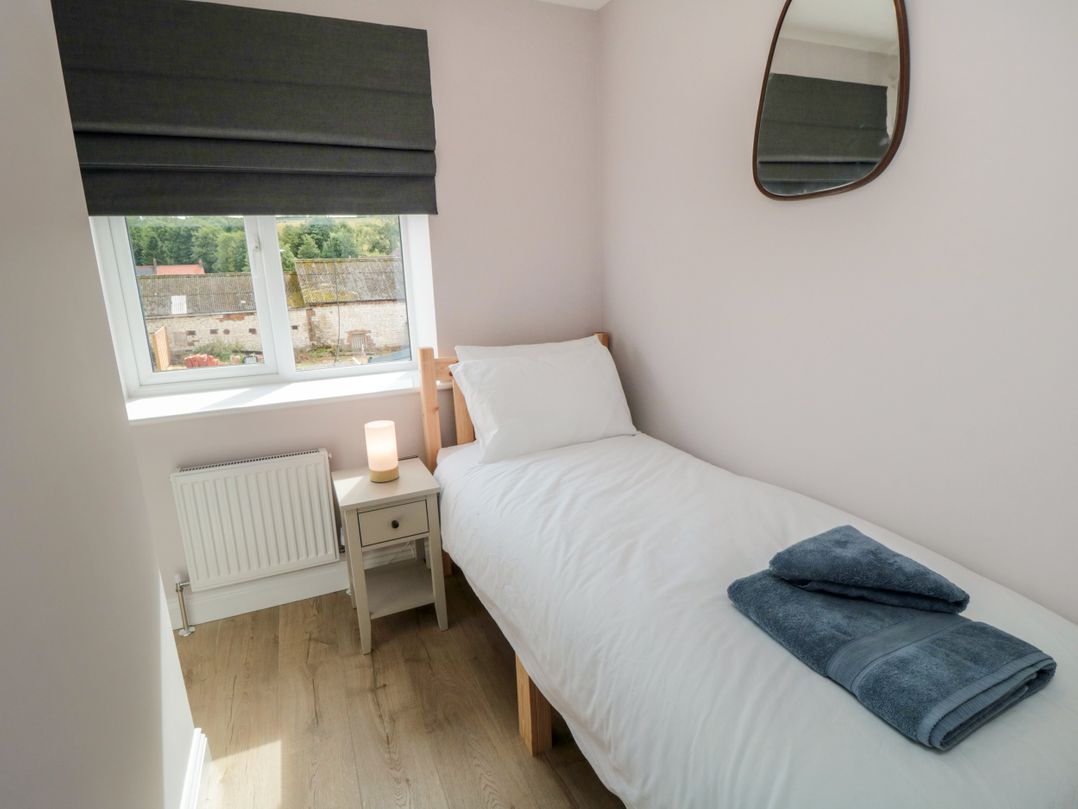 1 Staveley Cottages